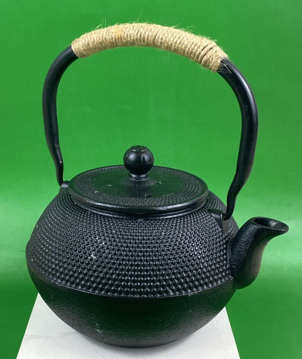 4" Cast Iron Tea Pot with Mesh Screen and Rope Wrapped Handle - Picture 2 of 10
